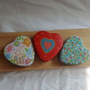 Heart Tins (1 Brighton; 1 Potpourri press; 1 flower tin made in England)